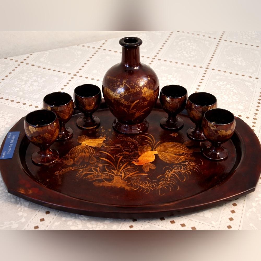 Vtg 60s tortoise shell gold lacquer Japanese koi fish tray goblet tea Sake set